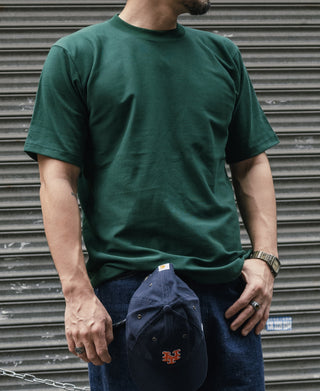 Green crewneck short-sleeve T-shirt, relaxed fit, solid knit fabric