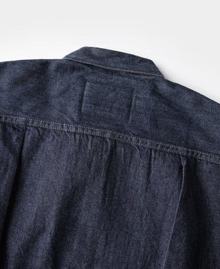 Indigo denim jacket back yoke with pleated panel and raised collar