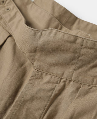 Khaki bermuda shorts with waistband button and stitched front pleats