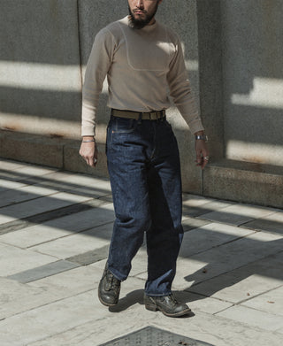 Apricot crew-neck long-sleeve undershirt, fitted base layer