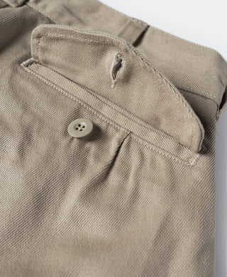 Khaki chino pants front fly with button and belt-loop detail