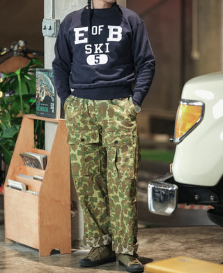 Navy sweatshirt sweater with white "E of B SKI 5" graphic, crew neckline