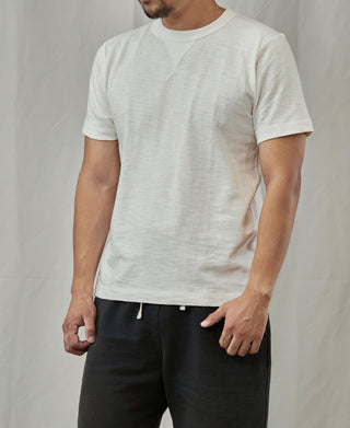 White crew-neck cotton t-shirt with short sleeves and straight hem
