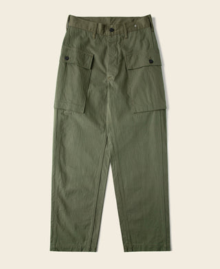 Olive fatigue trousers with two cargo pockets and button waist closure.