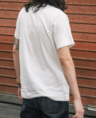 White slub cotton pocket T-shirt, short sleeves, side/back view