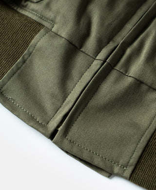 USAAF Type B-10 flight jacket in olive, stitched pocket opening and knitted cuff