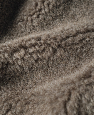 Deck jacket Sherpa-style fleece lining close-up