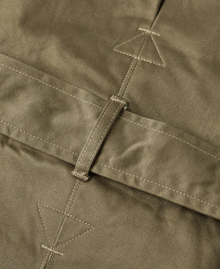 US Army M-42 paratrooper jacket, khaki green stitched pocket flap with bar tacks
