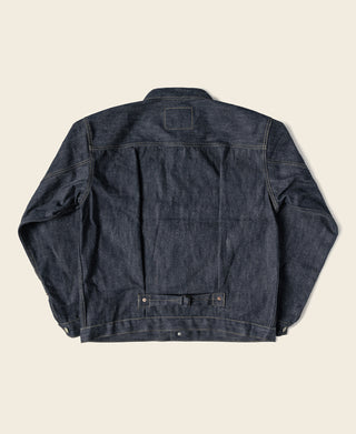 Indigo denim jacket with pointed yoke seam and buttoned back