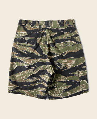Tiger-camo cargo shorts with buttoned fly and multiple front pockets