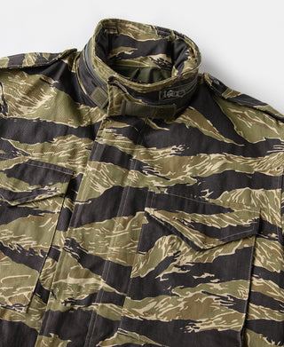 Tiger stripe camo field jacket chest with flap pockets and front zipper