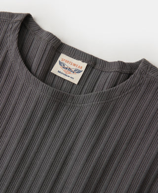 Dark gray ribbed knit T-shirt neckline and sleeve seam detail
