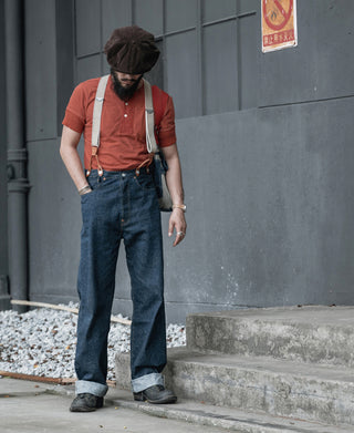 Brick red short-sleeve henley T-shirt with buttoned placket