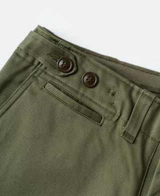 Olive field trousers with front belt loops and buttoned waistband