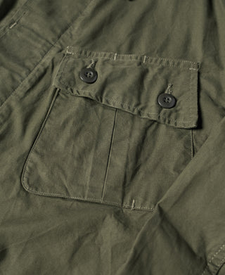 Olive fatigue jacket with flap pocket and two button closures