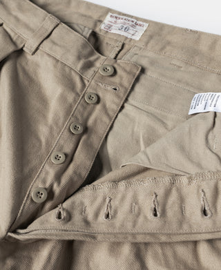 Khaki chino pants fly front with multiple buttons and stitched seam