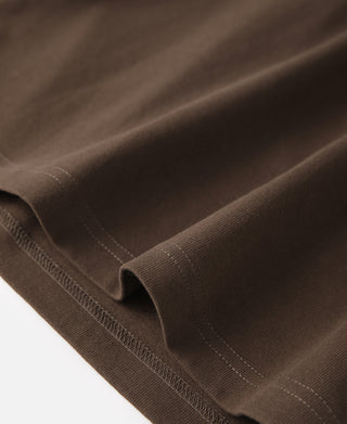 Coffee-brown cotton T-shirt bottom hem with double-needle stitching and side edge