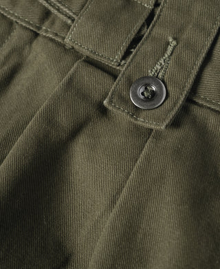 Olive Bermuda pants pocket flap with round button closure