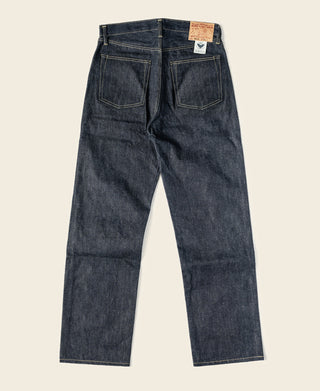 Dark indigo denim jeans with two front pockets and button-closure fly