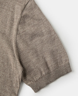 Heathered brown short-sleeve crewneck T-shirt with ribbed cuff
