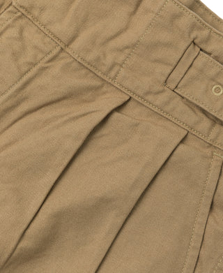 Khaki bermuda shorts front with stitched panels and pleat-style seam