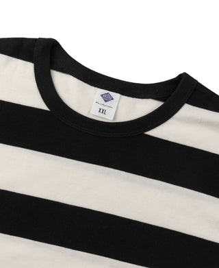 Black-and-white wide striped long-sleeve T-shirt with crew neck and size tag